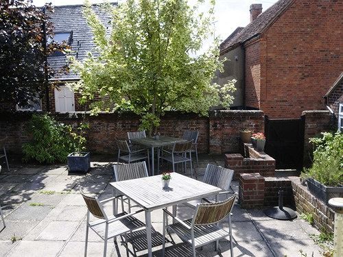 The Partridge Inn Wine Bar & Restaurant Wallingford Eksteriør bilde